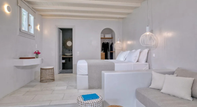 Трёхместный номер Standard с балконом Ostria Inn