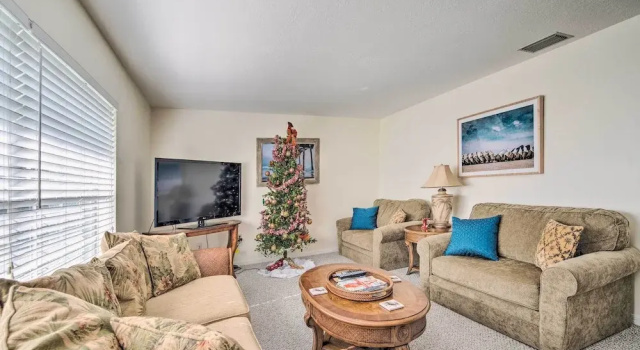 Waterfront Home w/ Dock, Kayaks, Pool + More!, Réserver Maison de vacances Crystal River 