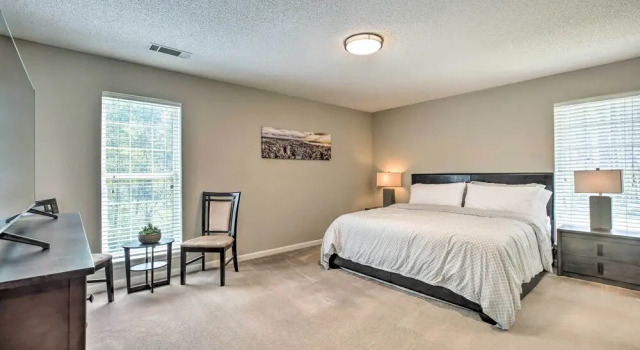 Коттедж с 3 комнатами Quiet Lawrenceville Home Near Shopping & Parks!