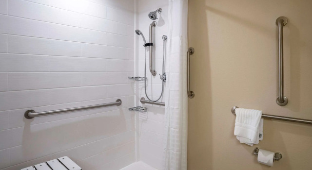 Двухместный люкс Comfort Inn & Suites Harrisonburg