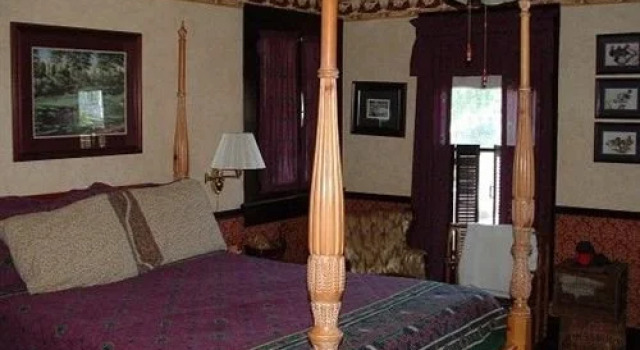 The Hale House Inn, Book Hotel 3-stjernede hoteller i Jefferson, 3*
