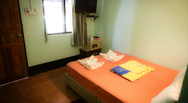 Poohbar Resort & Lotusdive