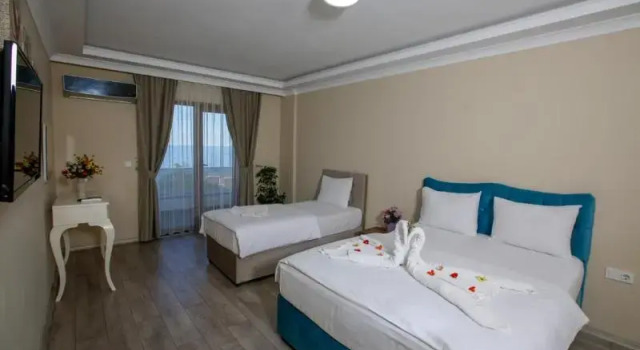Номер Standard с балконом Jalal VIP Suite Hotel