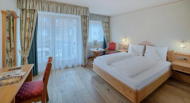 Двухместный номер Standard с балконом Hotel Alpenblick