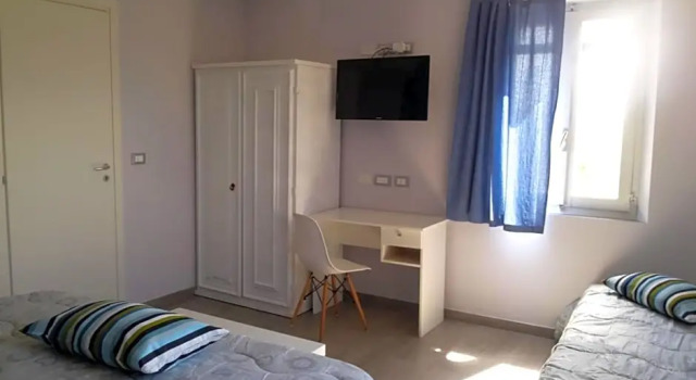 Sotto l'Ulivo, Rezervovat Hotel Mondavio 