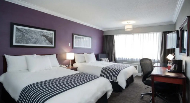 Четырёхместный номер Standard Sandman Hotel & Suites Williams Lake