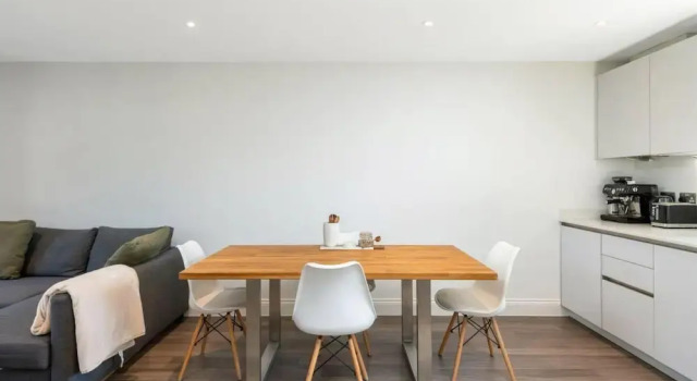 Апартаменты 2 Bed 2 Bath Apt Close to Reigate Station - 2230