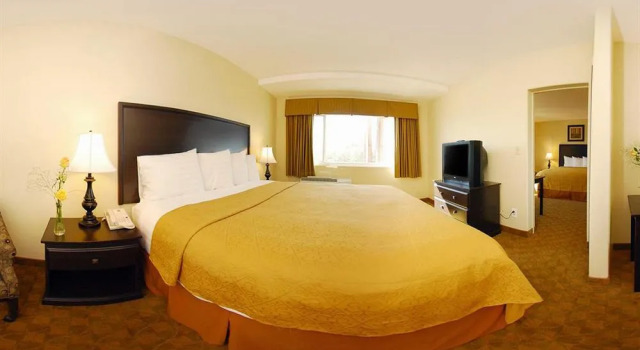 Hollies Hotel & Suites, Varaa Hotelli Calexico Kalifornia
