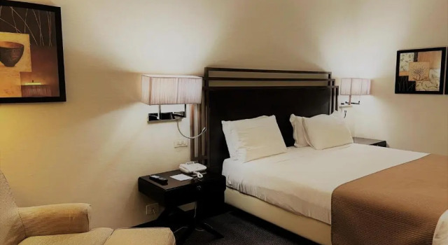Двухместный номер Standard с видом на бассейн Crowne Plaza Rome St. Peters by IHG
