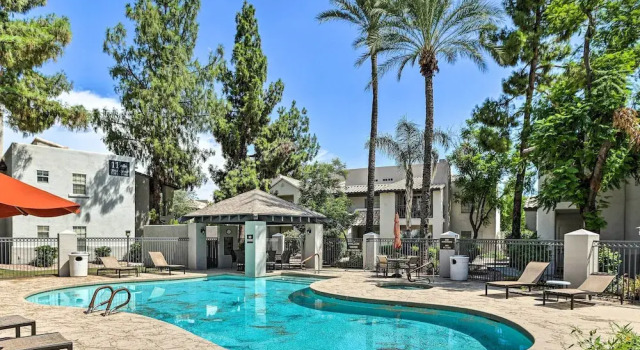 Апартаменты Bright Scottsdale Condo w/ Patio: 8 Mi to Old Town