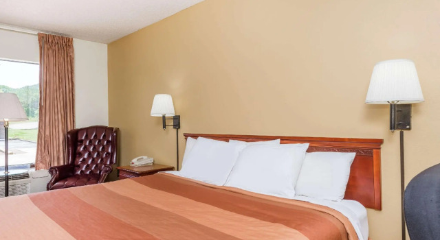 Двухместный номер Days Inn Fort Payne