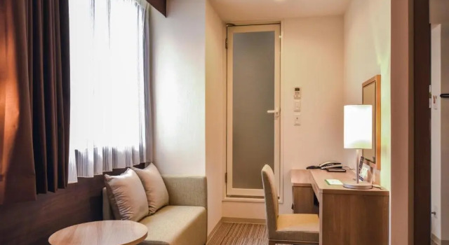 Двухместный номер Sotetsu Fresa Inn Kanda-Otemachi