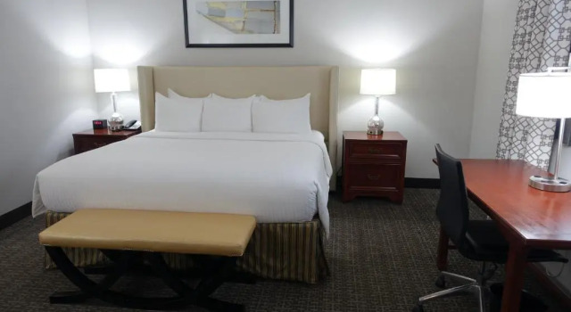 Двухместный номер Standard State Plaza Hotel