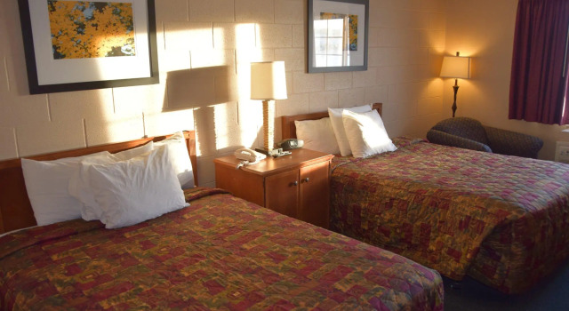 Четырёхместный номер Standard 1st Choice Inn Rawlins
