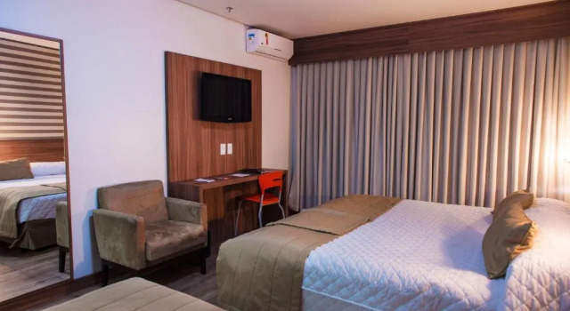 Люкс Hotel Continental Business - 200 metros do Complexo Hospitalar Santa Casa