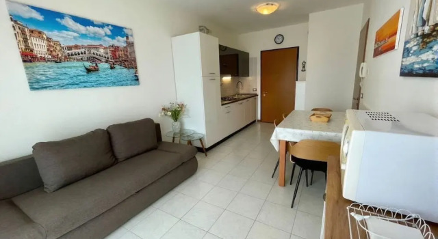 Апартаменты Luminous Flat With Balcony