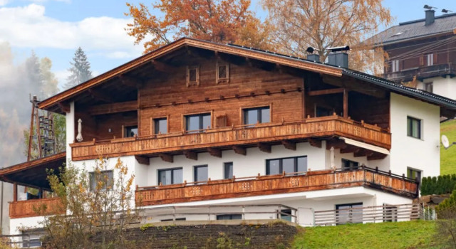 Apart Wurm (SUZ380), Prenota Hotel Hotel a Tirolo con parcheggio, Parcheggio