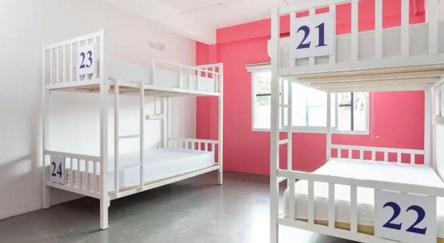 Кровать в общем номере (женский номер) U-Sabai Hostel