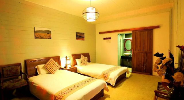 Lianyi Xianting Inn, Rezervasyon Otel Tengchong Yunnan