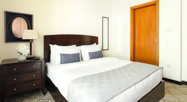 Spacious 1BR in Beautiful Greens! Sleeps 6, Забронировать Апартаменты/квартира Апартаменты Гринс, Апартаменты/квартира