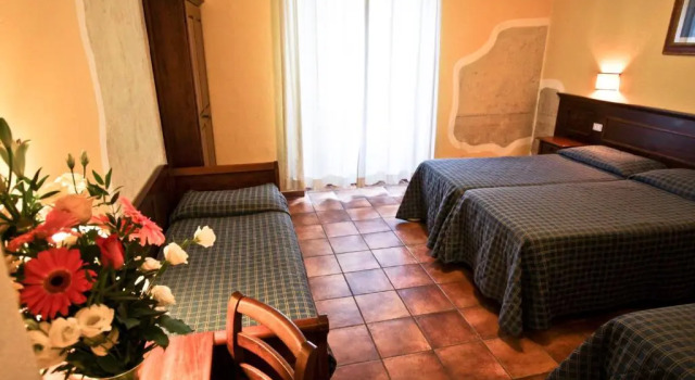 Четырёхместный номер Standard Hotel Nizza