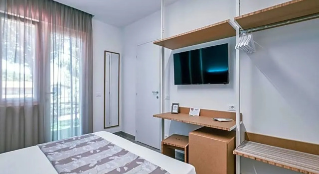 Номер Superior с балконом Hotel Storyville Business & Holiday