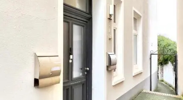 Geräumiges City-Apartment mit 4 Schlafzimmer und 2 Badezimmer mit Parkplätzen D46-OG, Varaa Huoneisto Oldenburg 