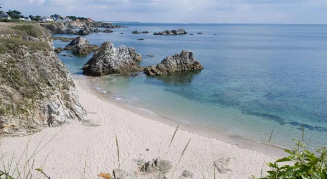 Apt. T2 avec piscine au départ de la Cote Sauvage