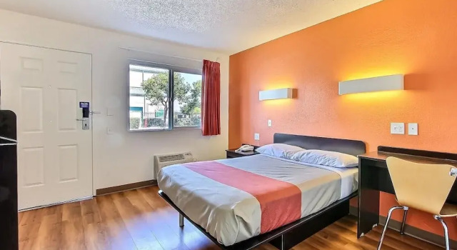 Номер Standard Motel 6-Campbell, CA - San Jose