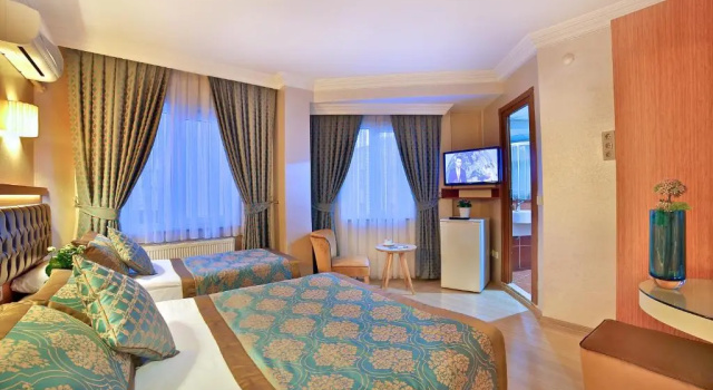 Трёхместный номер Standard Hotel Resitpasa Istanbul