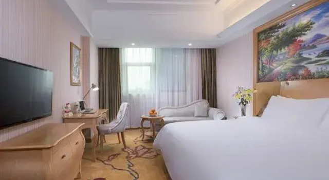 Poliya Hotel (Foshan Guanyao Plaza)