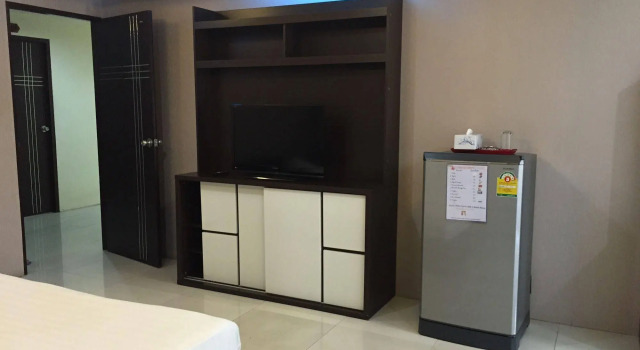 Royal Bombay Suites
