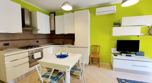 Colors POOL apartment, Забронировать Апартаменты/квартира Апартаменты Бардолино, рядом с Wine Museum, Апартаменты/квартира