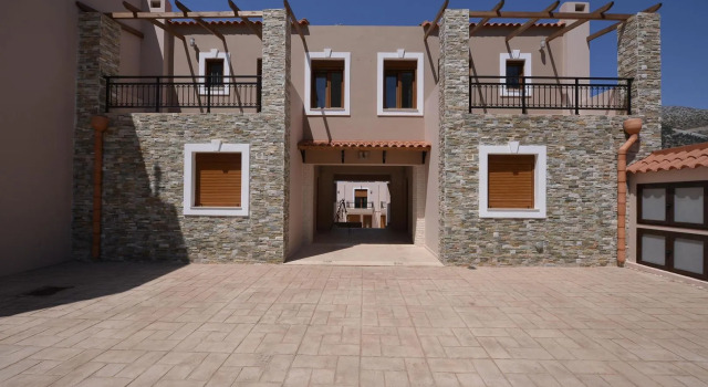 Pantheon Villas & Suites