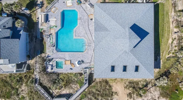 Sea Colony Cottage - Beachside Cottage in Beachfront Community w Pool, Забронировать Дом для отпуска Коттеджи Палм-Кост, Коттедж