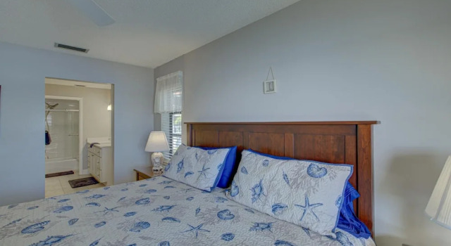 Anna Maria Island Beach Palms 8B, Забронировать Апартаменты/квартира Брейдентон Sarasota Area, рядом с Центр парасейлинга "Фан-энд-Сан Парасейл"