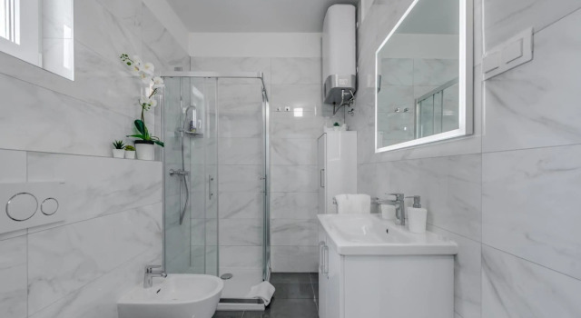 Spacious Modern Apartment Miljak - 1min to the beach