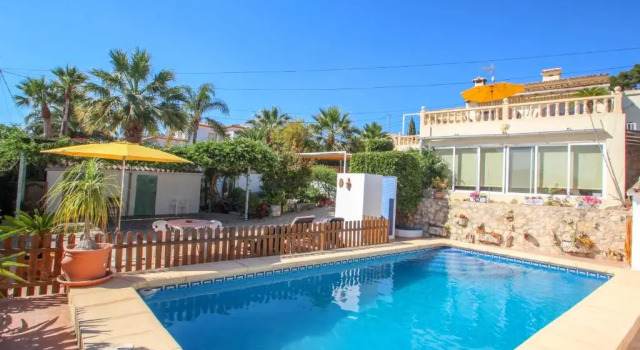 Вилла Maria - pretty holiday property with garden and private pool in Benissa