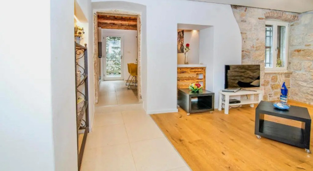 Апартаменты Apartment Danalu