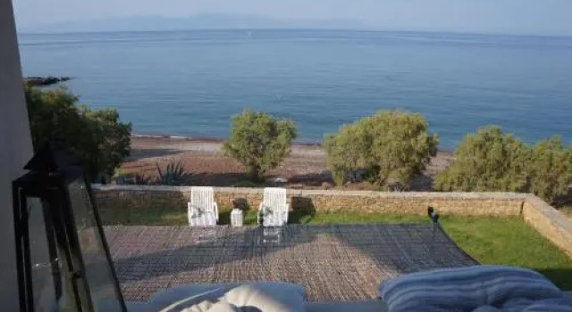Almyra Kythera