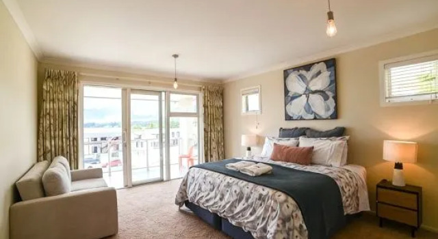 Ohana Tekapo Vista - 3BR, Hot Tub & Stunning Views