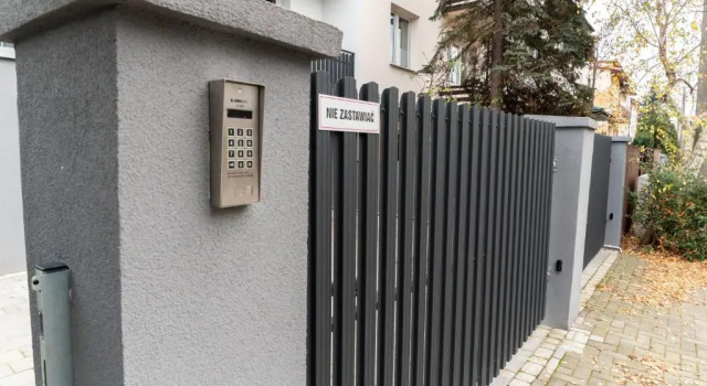 Miłe Studio Z Ogrodkiem I Osobnym Wejsciem, Prenota Hotel Radom 