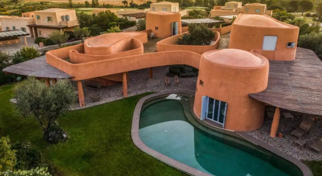 Вилла с 5 комнатами Is Molas Villas