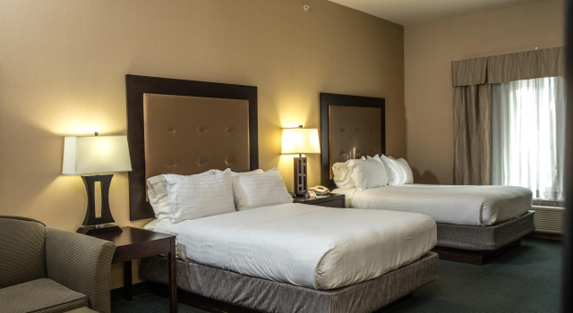 Holiday Inn Express Hotel & Suites - Novi, Boek Hotel Novi 