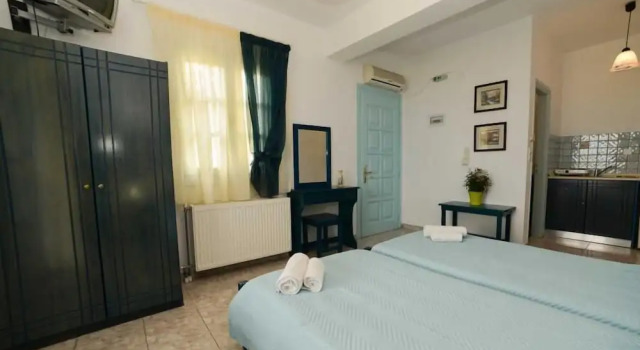 Двухместный номер Standard с балконом Hotel Dina - Ξενοδοχείο Ντινα