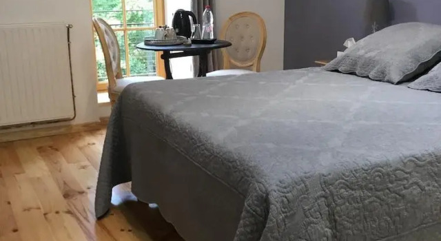 Les chambres d'hotes Les Délices de Lavoûte, Prenota Hotel Hotel a Alvernia con parcheggio, Parcheggio