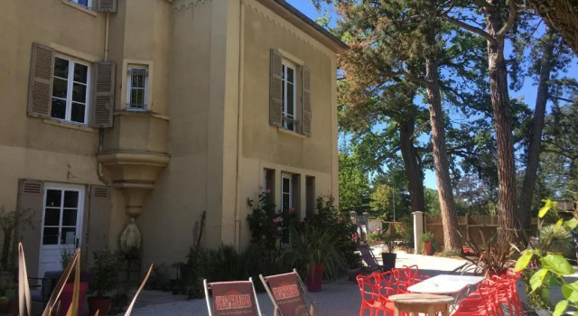 Номер Standard Aux Tourelles 1888 - Tres Proche Lyon #Clim #Piscine #Netflix #Parking Payant Securise