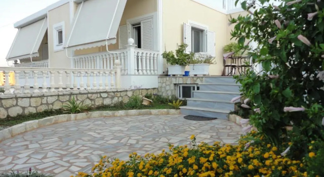 Апартаменты с 3 комнатами Oruci Apartments