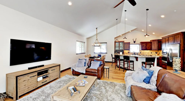 1630 Oflyng Drive Home 3 Bedrooms 2 Bathrooms Home, Забронировать Дом для отпуска Меверс South Lake Tahoe Area