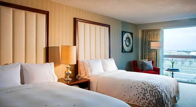 Номер Superior Renaissance Newark Airport Hotel